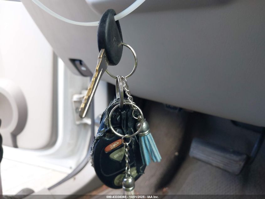 2002 Buick Rendezvous Cxl VIN: 3G5DB03E72S560300 Lot: 43338365