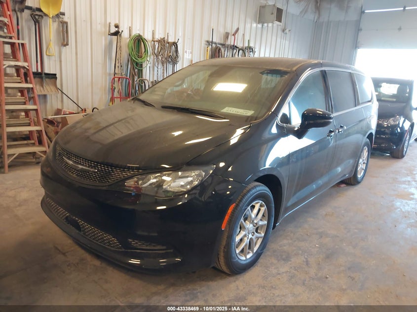 2C4RC1CG1TR169905 2026 CHRYSLER VOYAGER photo no. 3