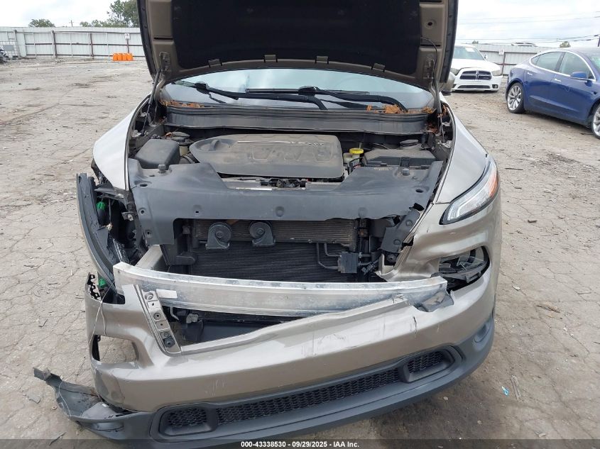 2017 Jeep Cherokee Latitude 4X4 VIN: 1C4PJMCS6HW531261 Lot: 43338530