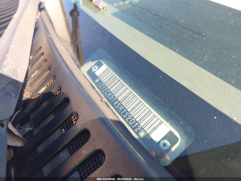 2005 Cadillac Escalade Standard VIN: 1GYEC63T45R152012 Lot: 43338546