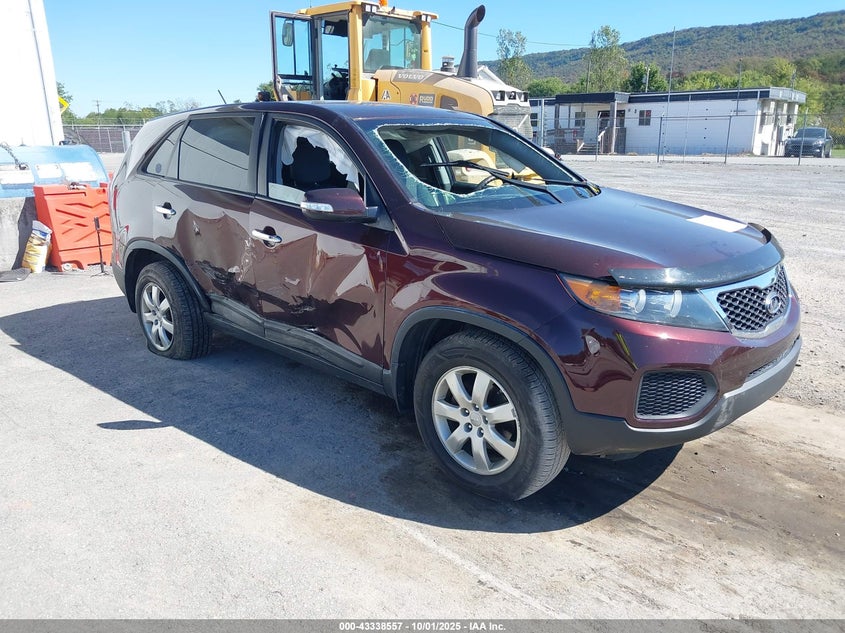 2013 KIA SORENTO LX - 5XYKT3A1XDG379050