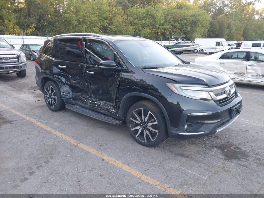 HONDA PILOT 2WD TOURING 8 PASSENGER