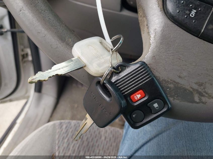 1998 Ford Expedition Eddie Bauer/Xlt VIN: 1FMPU18LXWLB50319 Lot: 43338599