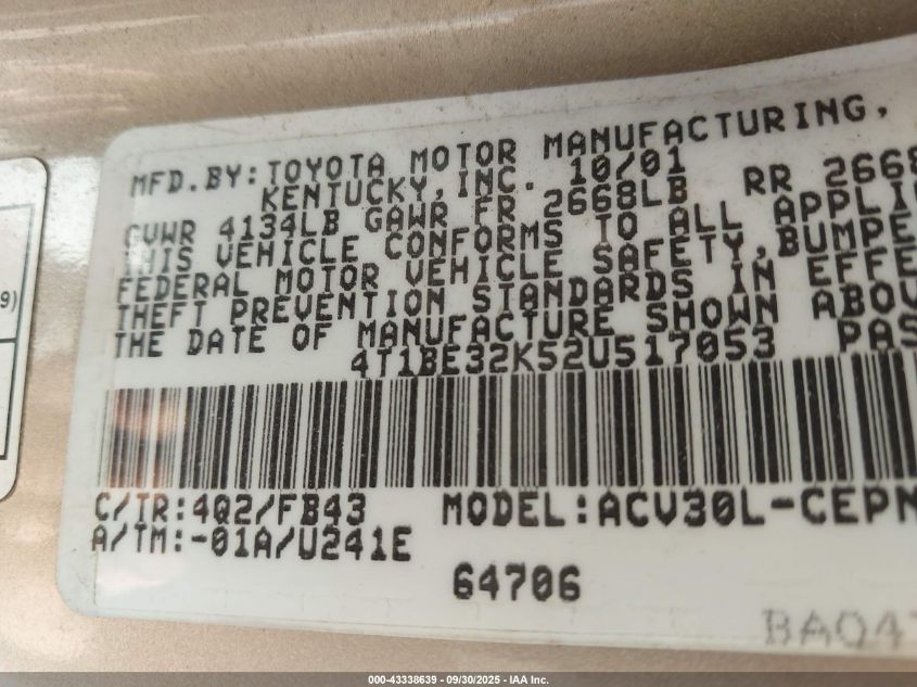 2002 Toyota Camry Le VIN: 4T1BE32K52U517053 Lot: 43338639