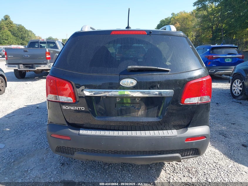 2013 KIA SORENTO LX 5XYKT3A6XDG416965