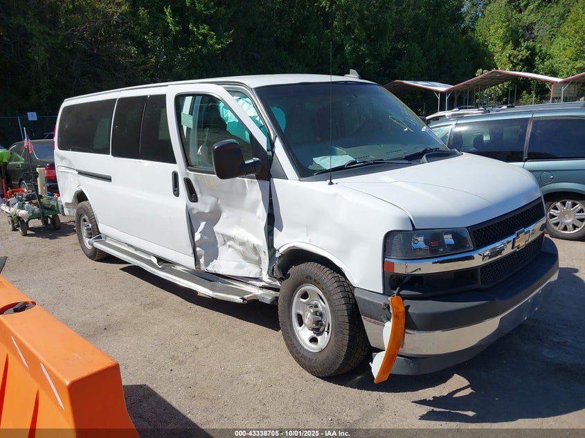 2017 CHEVROLET EXPRESS 3500 LT - 1GBZGPFG4H1193487