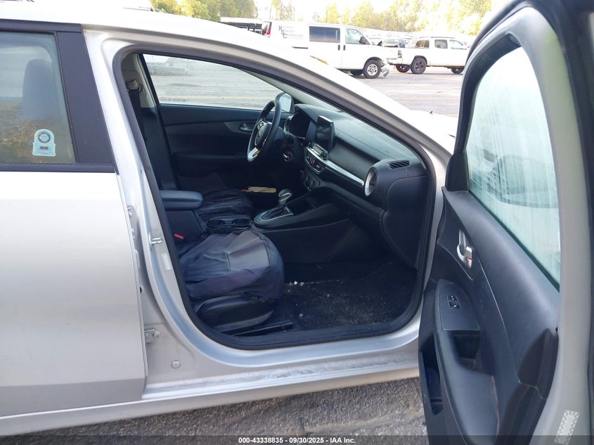 2021 KIA FORTE LXS - 3KPF24AD2ME352667