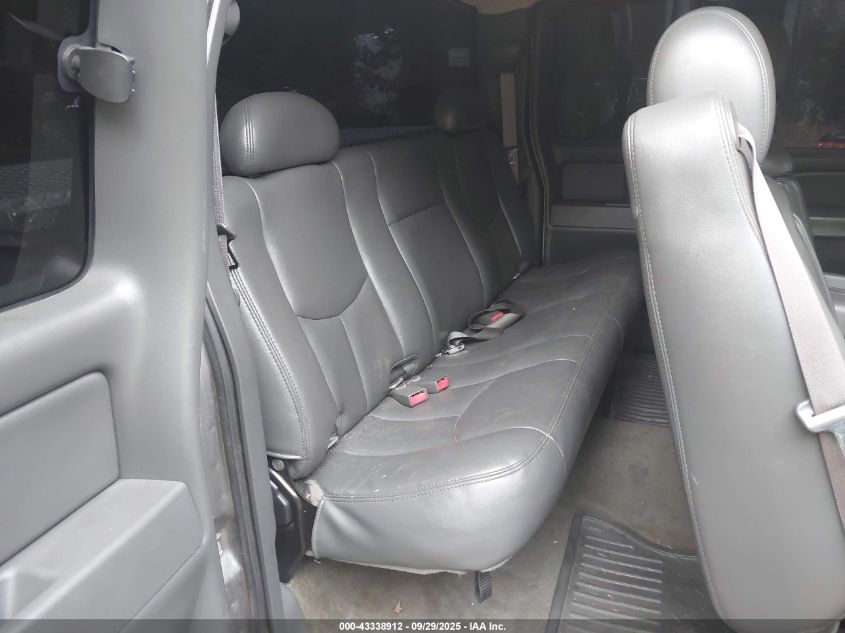 2005 Chevrolet Silverado 1500 Lt VIN: 1GCEK19B45E303688 Lot: 43338912