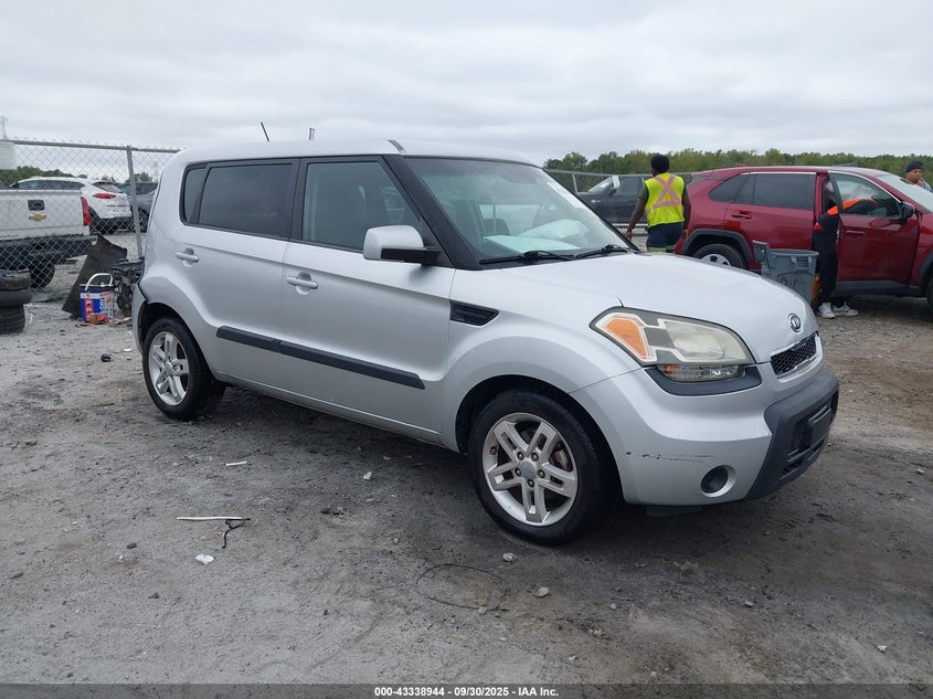 KIA SOUL +