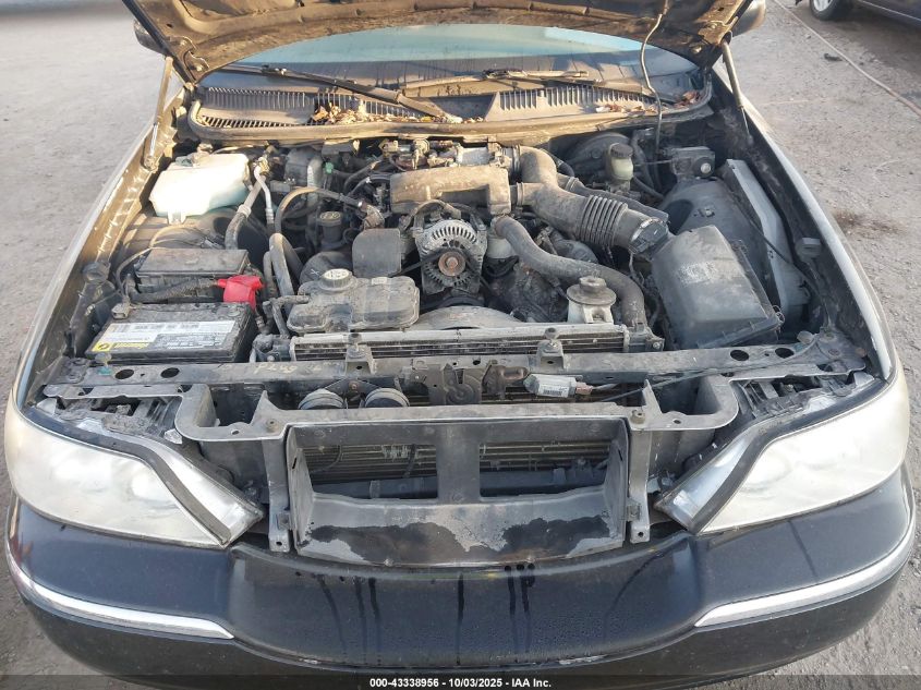 2003 Lincoln Town Car Signature VIN: 1LNHM82W43Y630502 Lot: 43338956