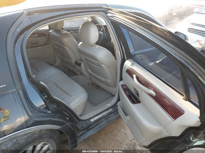 2003 Lincoln Town Car Signature VIN: 1LNHM82W43Y630502 Lot: 43338956