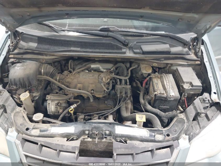 2010 Chrysler Town & Country Touring VIN: 2A4RR5D10AR404415 Lot: 43339060