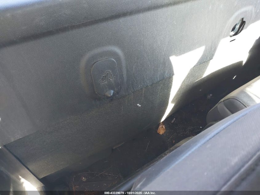 2015 Chevrolet Silverado 1500 2Lt VIN: 1GCNKREC3FZ396632 Lot: 43339079