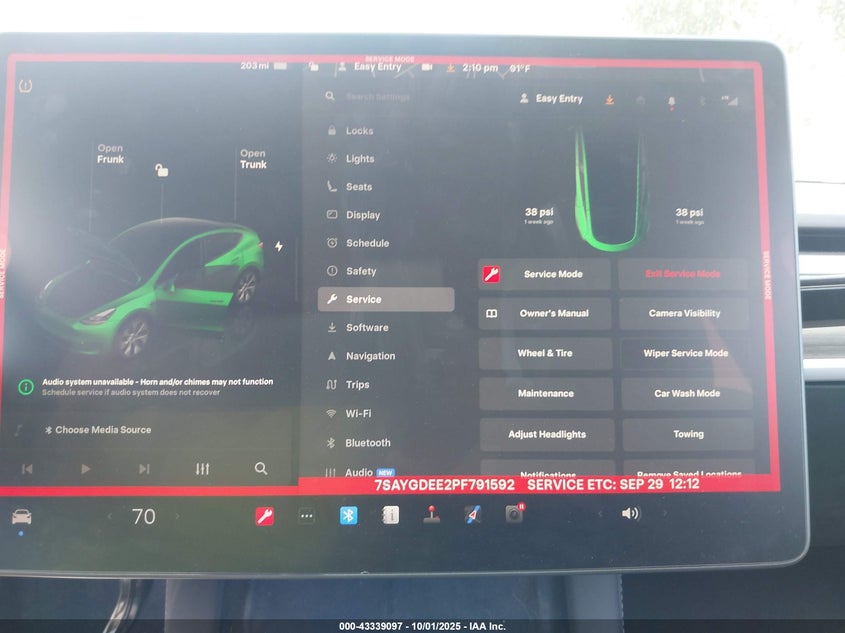 2023 Tesla Model Y Awd/Long Range Dual Motor All-Wheel Drive VIN: 7SAYGDEE2PF791592 Lot: 43339097