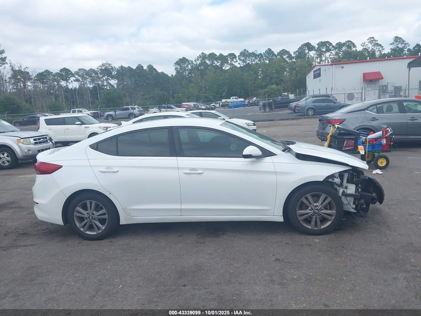 2017 HYUNDAI ELANTRA SE - 5NPD84LF3HH180364