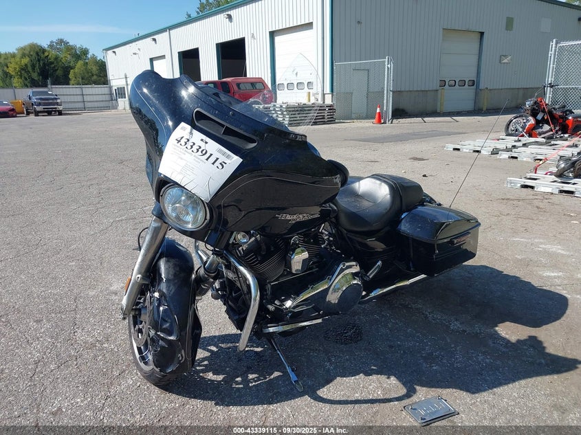 1HD1KRM14GB643955 2016 HARLEY-DAVIDSON STREET GLIDE photo no. 2