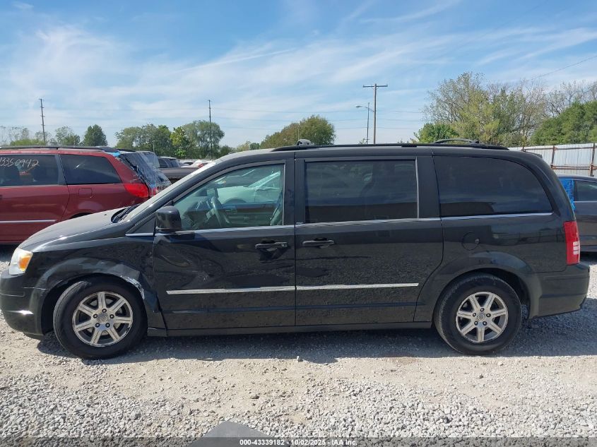 2009 Chrysler Town & Country Touring VIN: 2A8HR54119R525721 Lot: 43339182