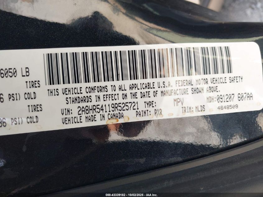 2009 Chrysler Town & Country Touring VIN: 2A8HR54119R525721 Lot: 43339182