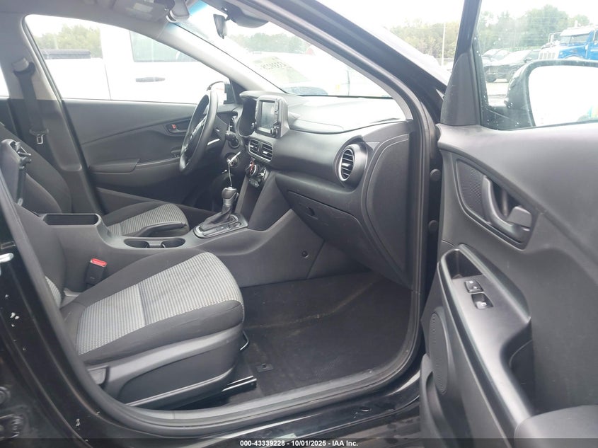 2019 HYUNDAI KONA SE - KM8K1CAA5KU339794