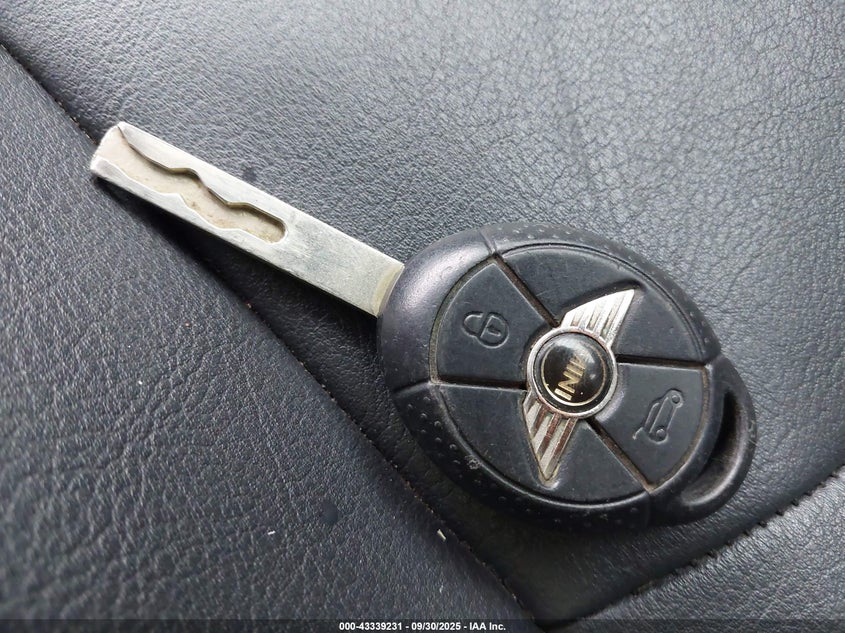 2005 Mini Cooper VIN: WMWRC33435TC59697 Lot: 43339231