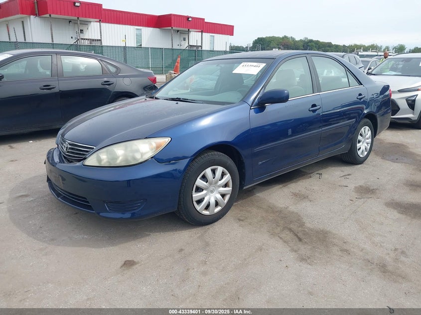 2005 Toyota Camry Le