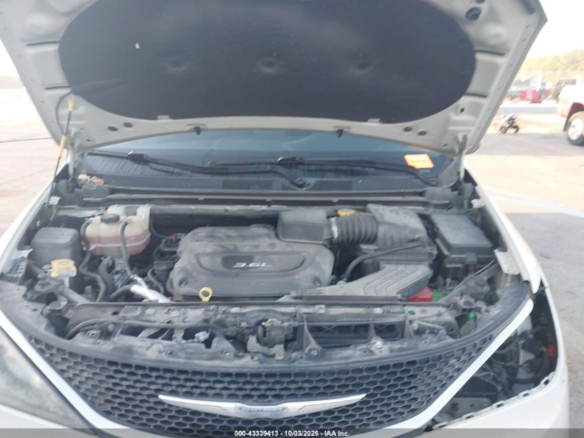 2017 Chrysler Pacifica Lx VIN: 2C4RC1CG4HR739192 Lot: 43339413