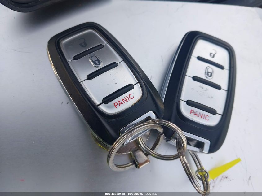 2017 Chrysler Pacifica Lx VIN: 2C4RC1CG4HR739192 Lot: 43339413