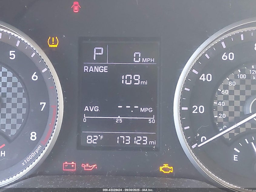 2019 HYUNDAI ELANTRA SE - 5NPD74LF9KH425730