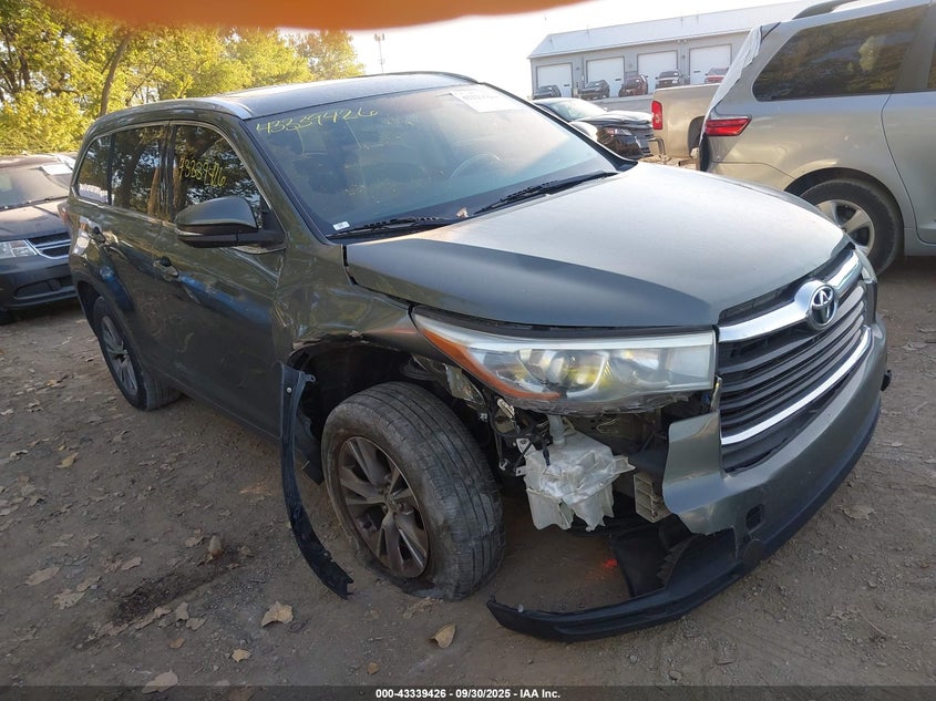 TOYOTA HIGHLANDER XLE V6