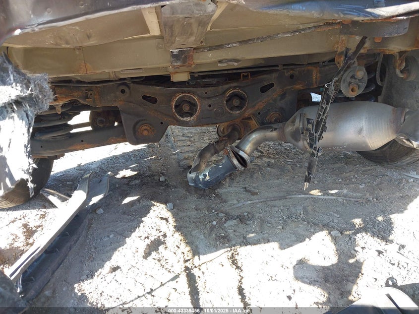 2018 HYUNDAI SANTA FE SPORT 2.4L - 5NMZUDLB9JH065799