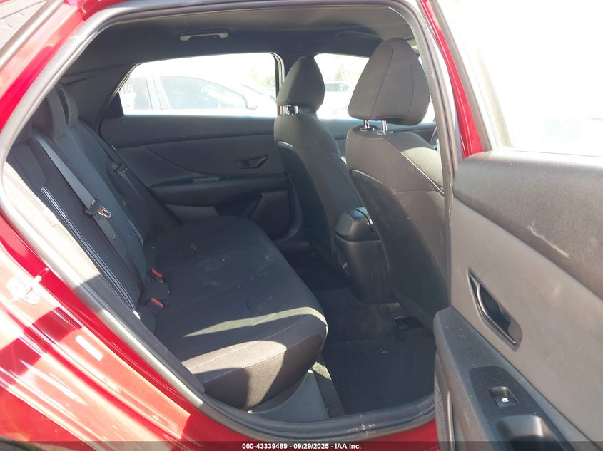 2025 HYUNDAI ELANTRA SEL SPORT - KMHLM4DG9SU027351