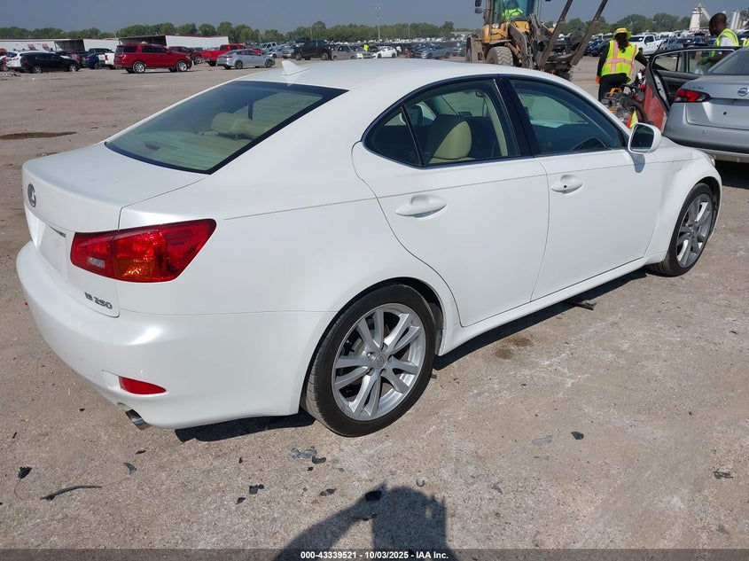 JTHBK262872055008 2007 LEXUS IS photo no. 4