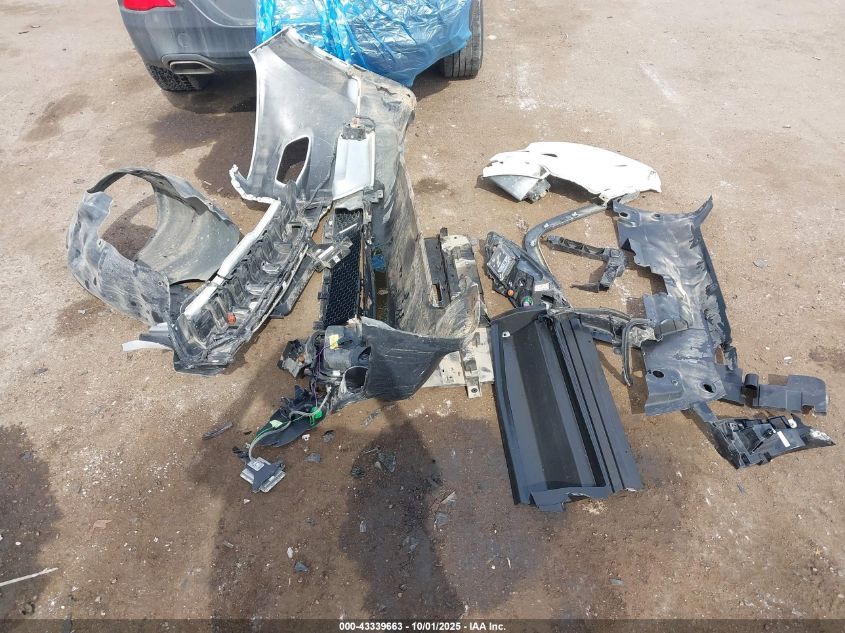 2017 Jeep Cherokee Latitude 4X4 VIN: 1C4PJMCS2HW529684 Lot: 43339663