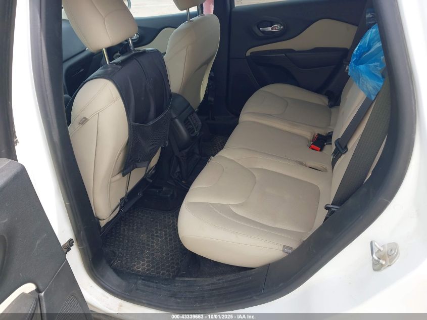 2017 Jeep Cherokee Latitude 4X4 VIN: 1C4PJMCS2HW529684 Lot: 43339663