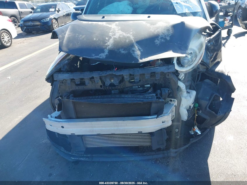 2014 FIAT 500L EASY - ZFBCFABHXEZ026907