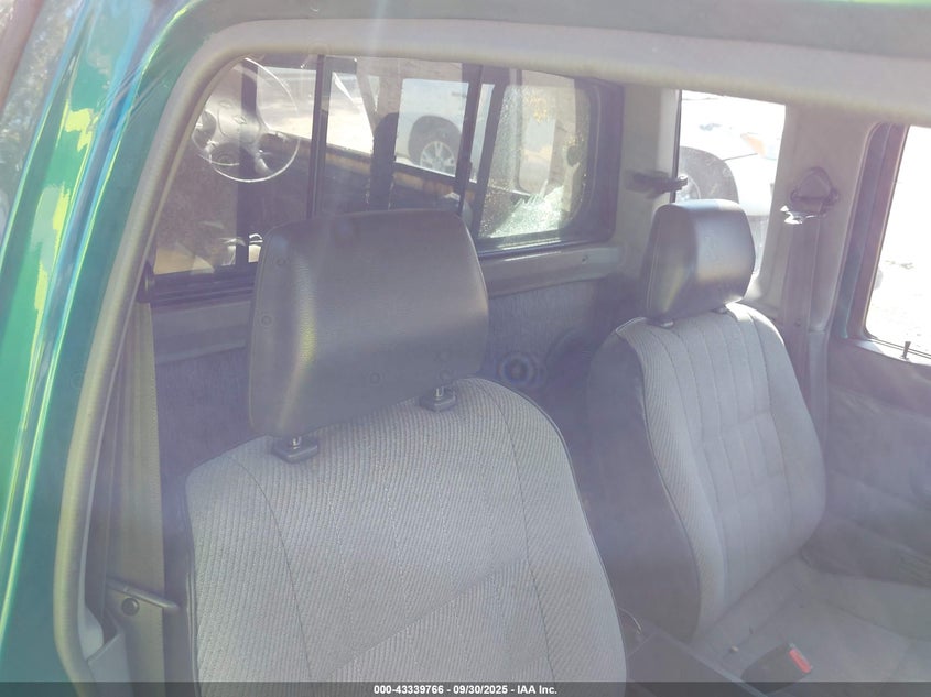 1995 Nissan Truck King Cab Xe VIN: 1N6SD16S5SC390782 Lot: 43339766