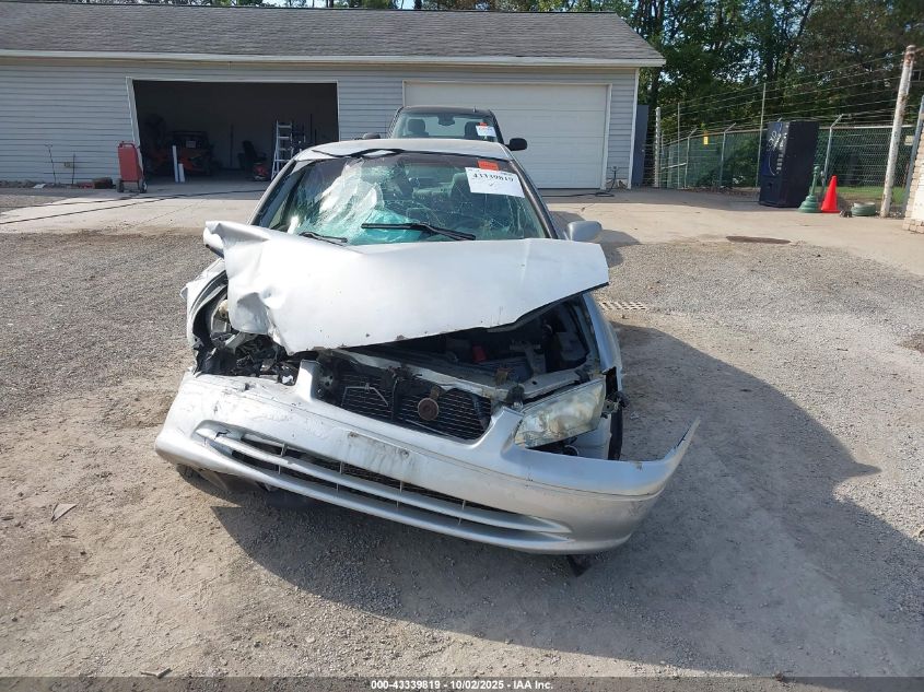 2000 Toyota Camry Le VIN: 4T1BG22K5YU685711 Lot: 43339819