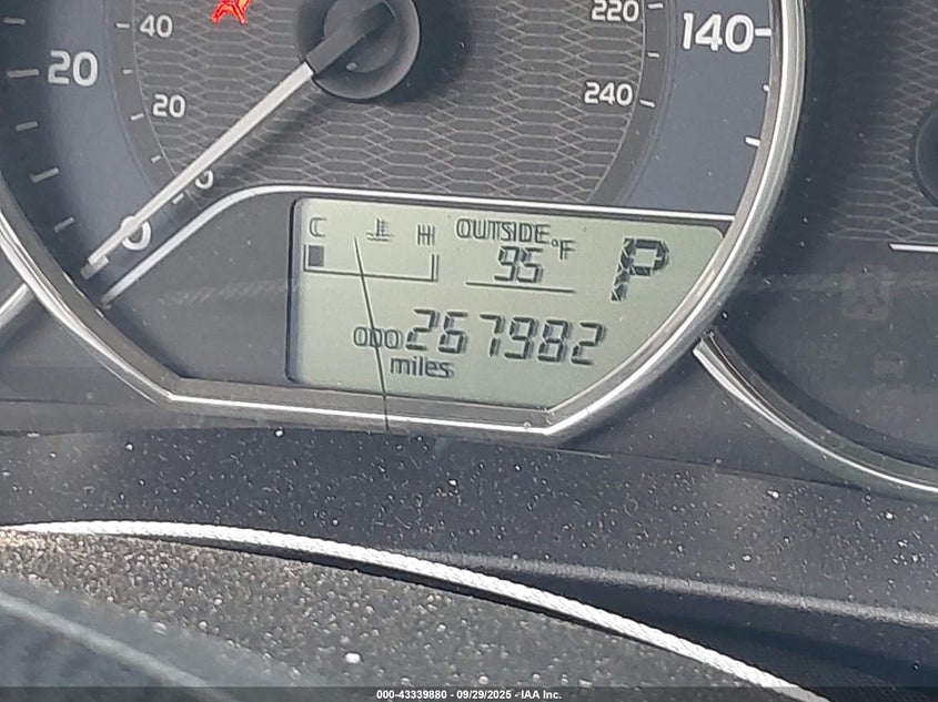 2014 TOYOTA COROLLA LE - 5YFBURHE6EP084405