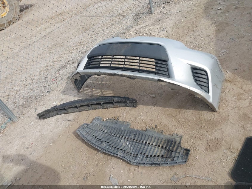 2014 TOYOTA COROLLA LE - 5YFBURHE6EP084405