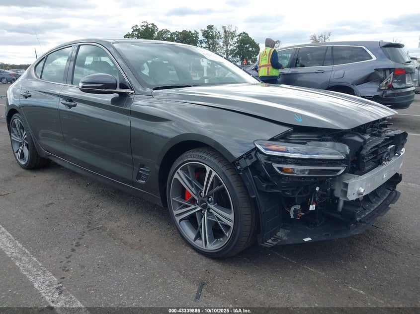 GENESIS G70 2.5T AWD