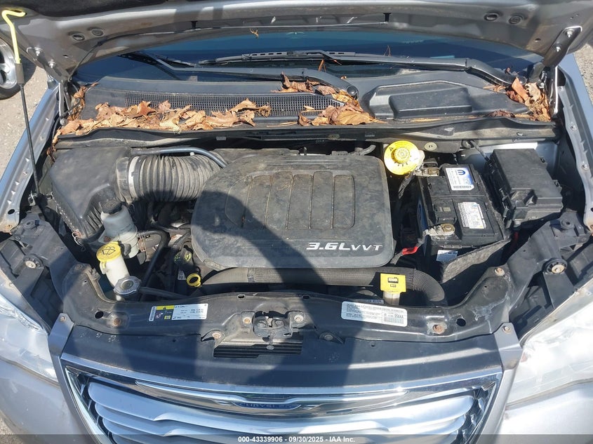 2014 CHRYSLER TOWN & COUNTRY TOURING - 2C4RC1BG2ER364772