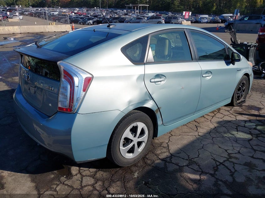2013 TOYOTA PRIUS THREE JTDKN3DUXD1617480