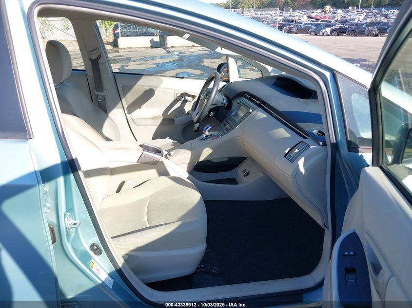 2013 TOYOTA PRIUS THREE JTDKN3DUXD1617480