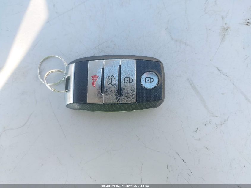 2016 Kia Sorento 2.0T Sxl VIN: 5XYPK4A13GG071916 Lot: 43339984