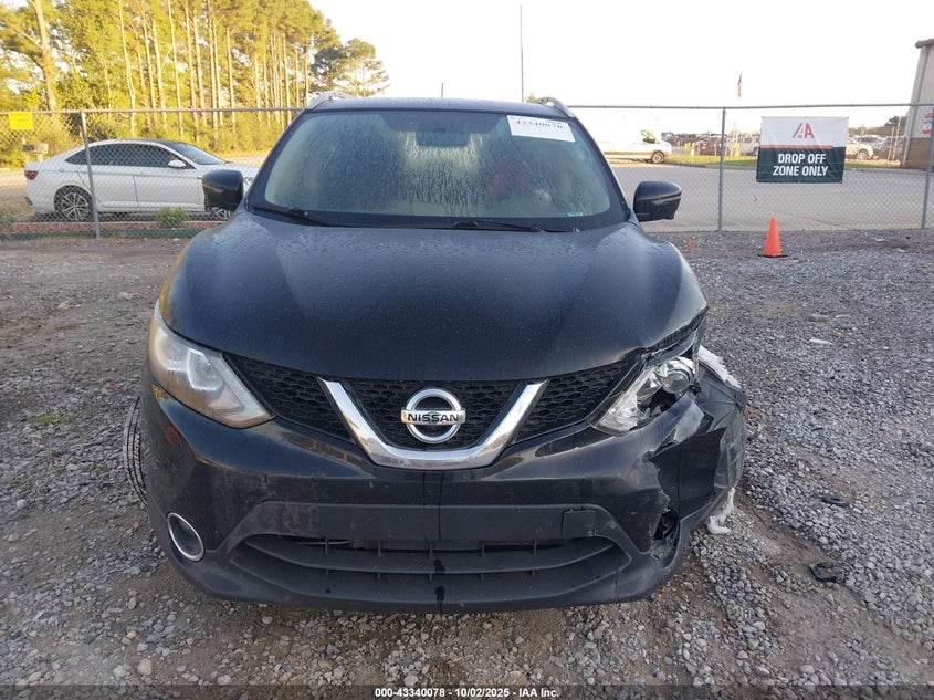 2017 NISSAN ROGUE SPORT SV - JN1BJ1CR2HW107438