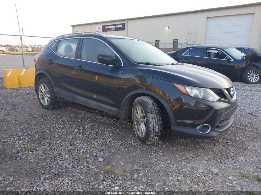 2017 NISSAN ROGUE SPORT SV - JN1BJ1CR2HW107438
