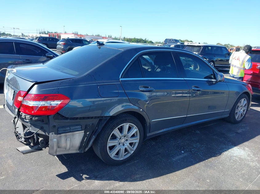 2013 MERCEDES-BENZ E 350 - WDDHF5KB4DA711638