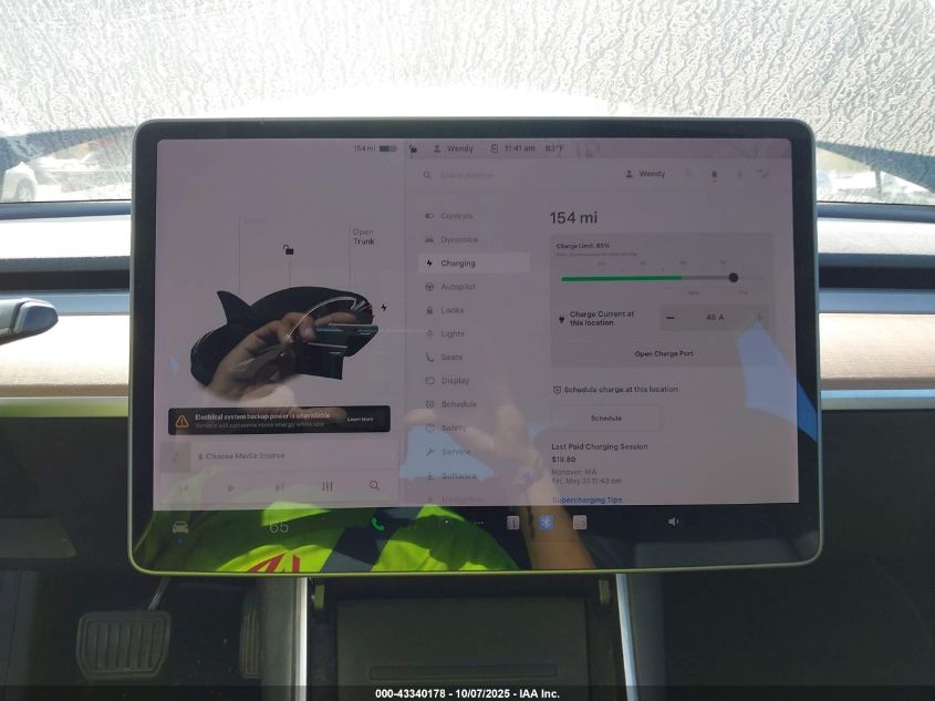 2018 Tesla Model 3 Long Range/Performance VIN: 5YJ3E1EB3JF099124 Lot: 43340178