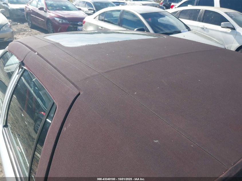 1991 Lincoln Town Car Signature VIN: 1LNCM82W1MY608209 Lot: 43340180