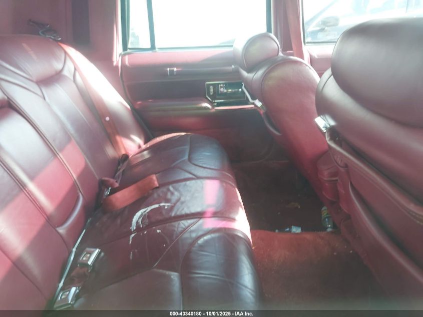 1991 Lincoln Town Car Signature VIN: 1LNCM82W1MY608209 Lot: 43340180